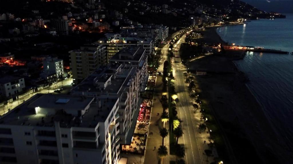 Diora'S Hotel And Apartments Vlorë エクステリア 写真