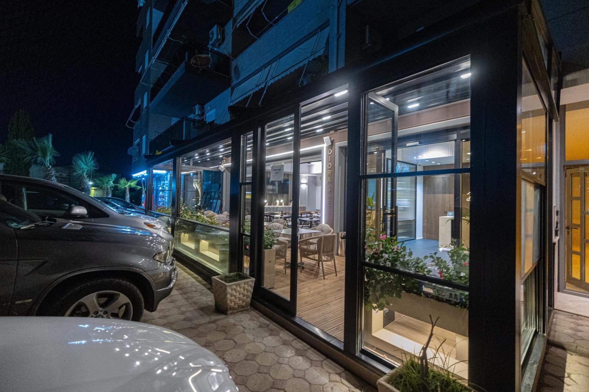 Diora'S Hotel And Apartments Vlorë エクステリア 写真