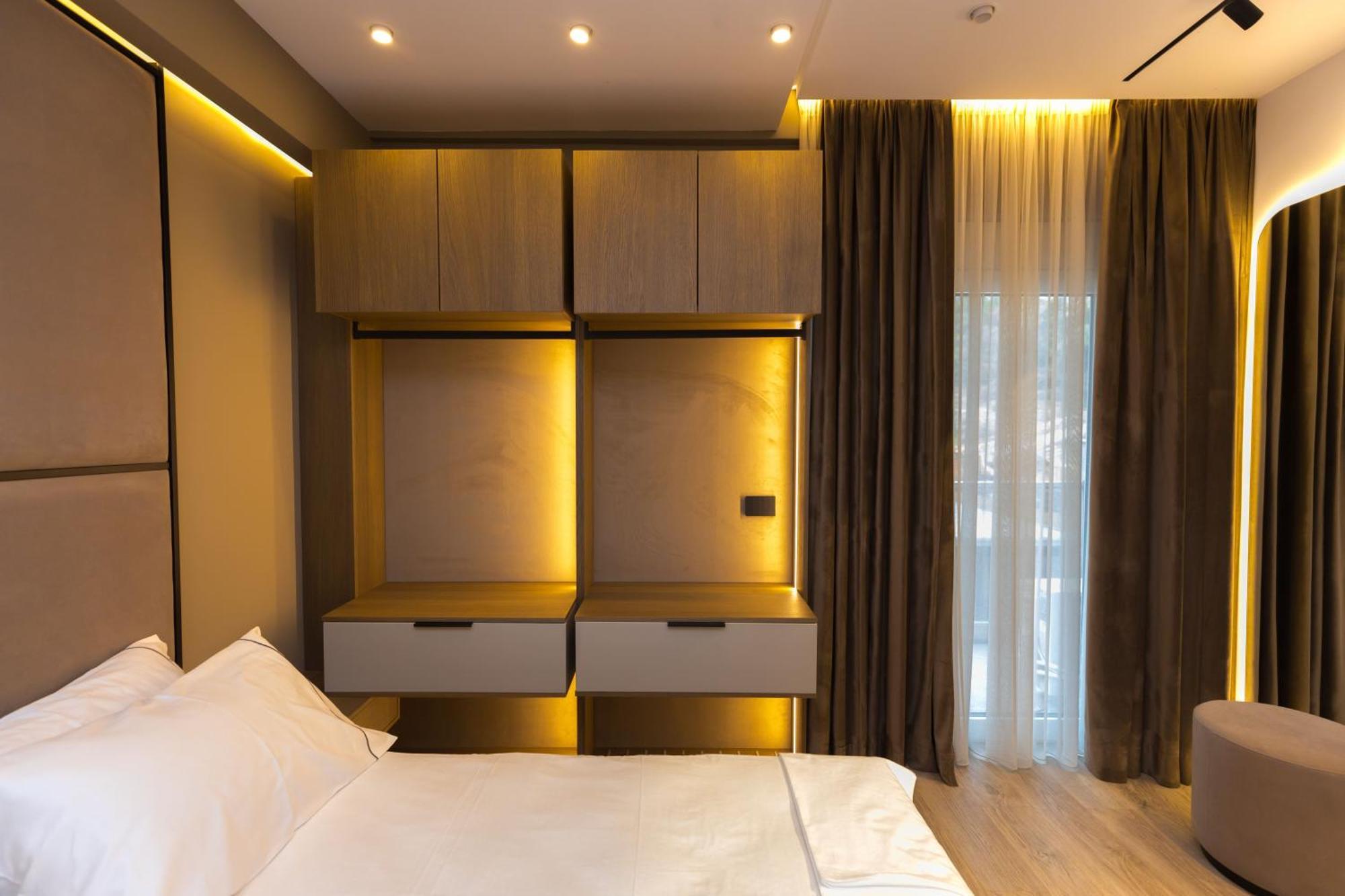 Diora'S Hotel And Apartments Vlorë エクステリア 写真